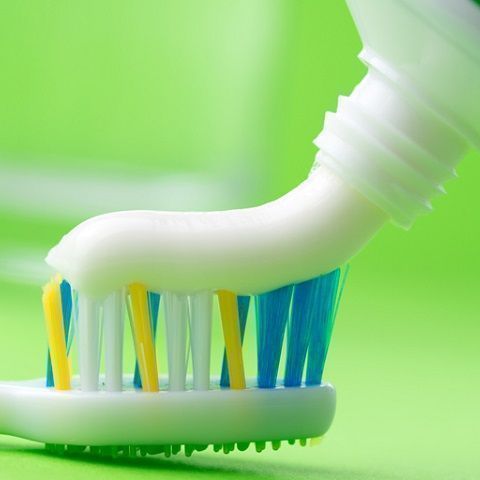 Dentifricio senza fluoro all'Aloe Vera, Stevia e Menta