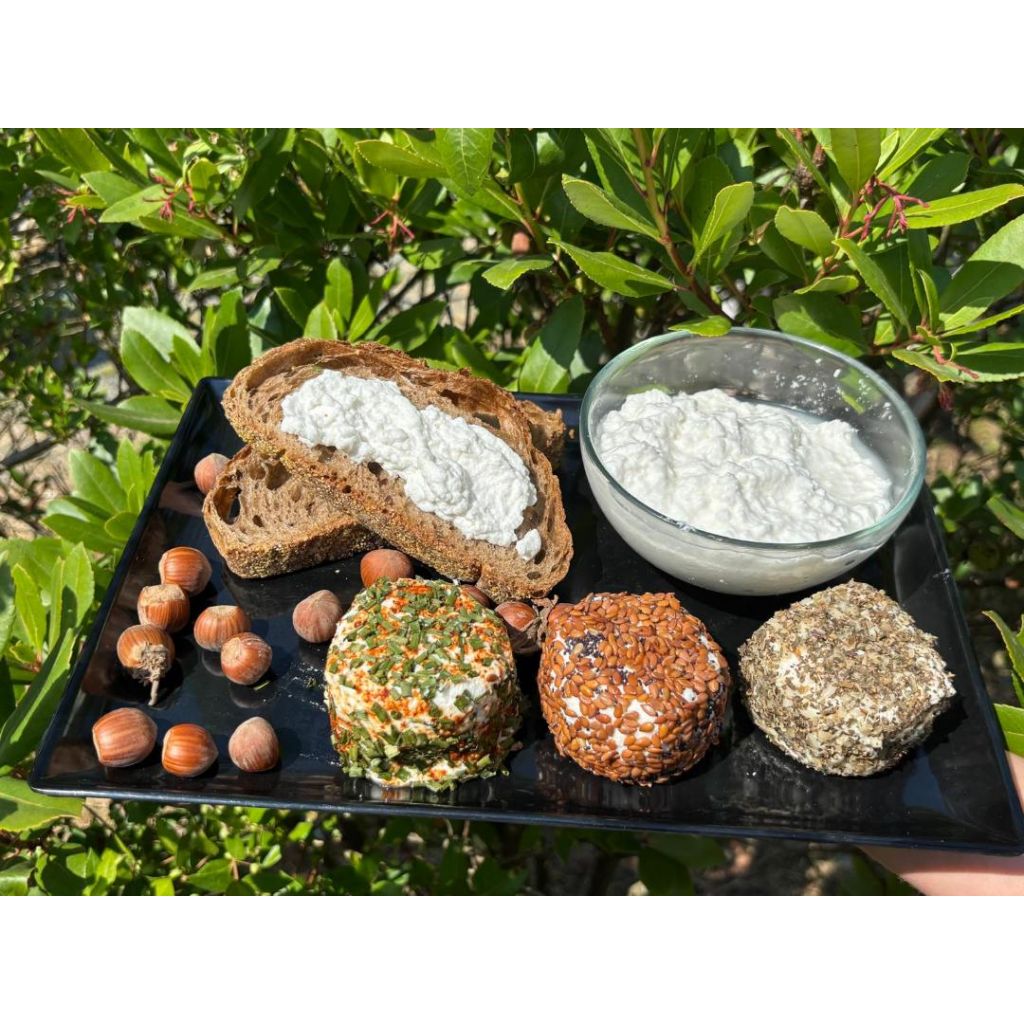 Caprino bianco di latte di capra vaschetta da 250g