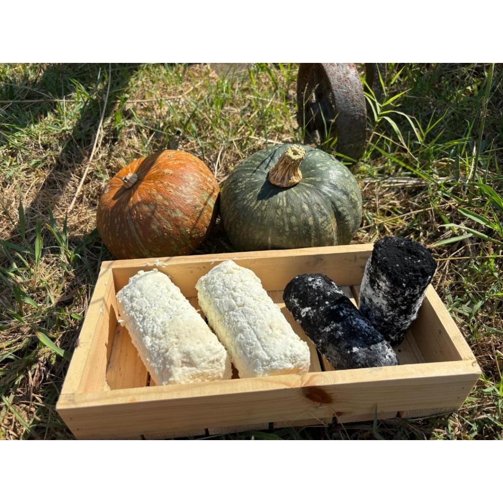 ROTOLO_DI_CAPRA_AFFINATO_AL_CARBONE_VEGETALE_350GR_CIRC