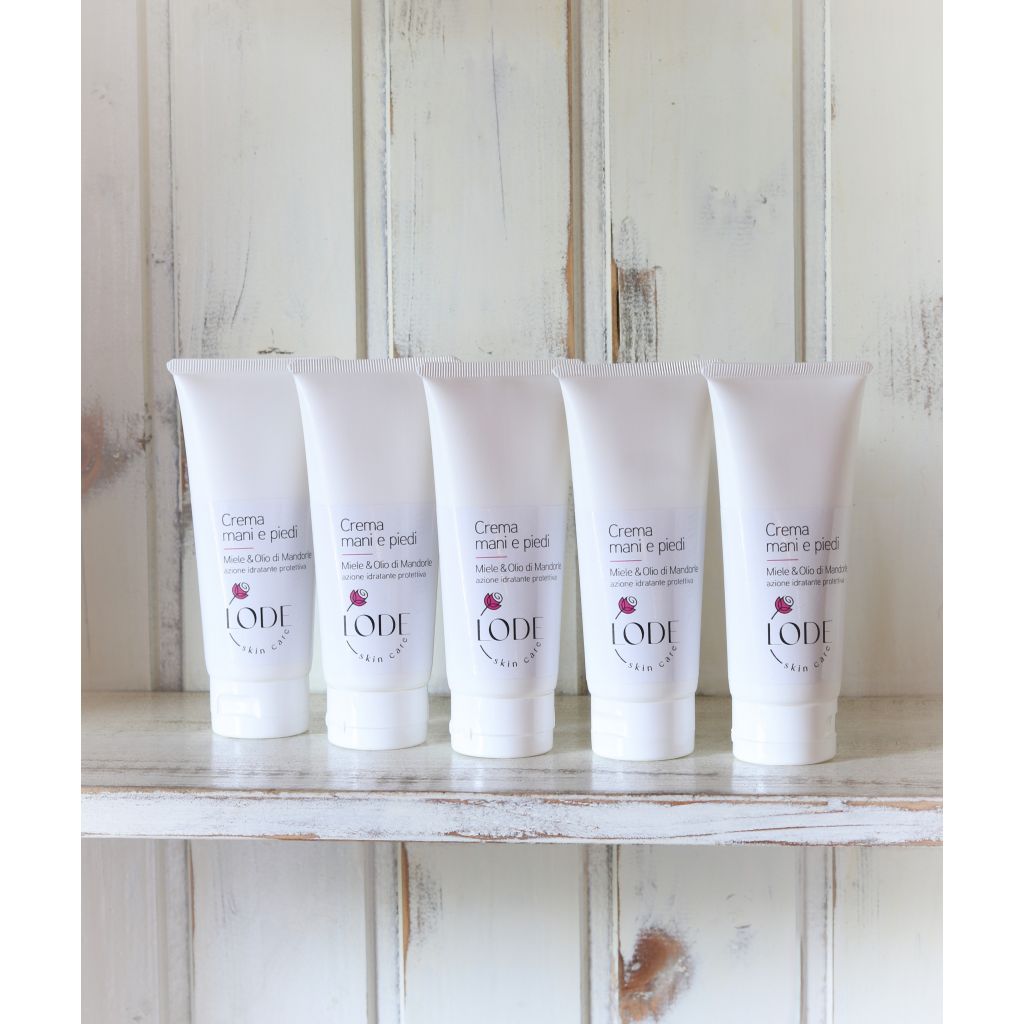 CREMA MANI e PIEDI IDRATANTE AL MIELE e olio di Mandorle tubetto 100 ml