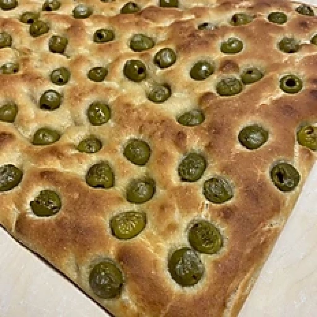 SCHIACCIATA ALLE OLIVE