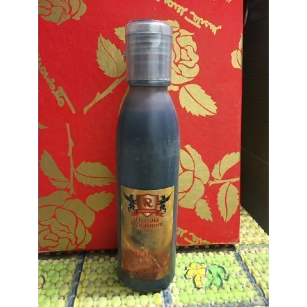 Balsamic vinegar cream
