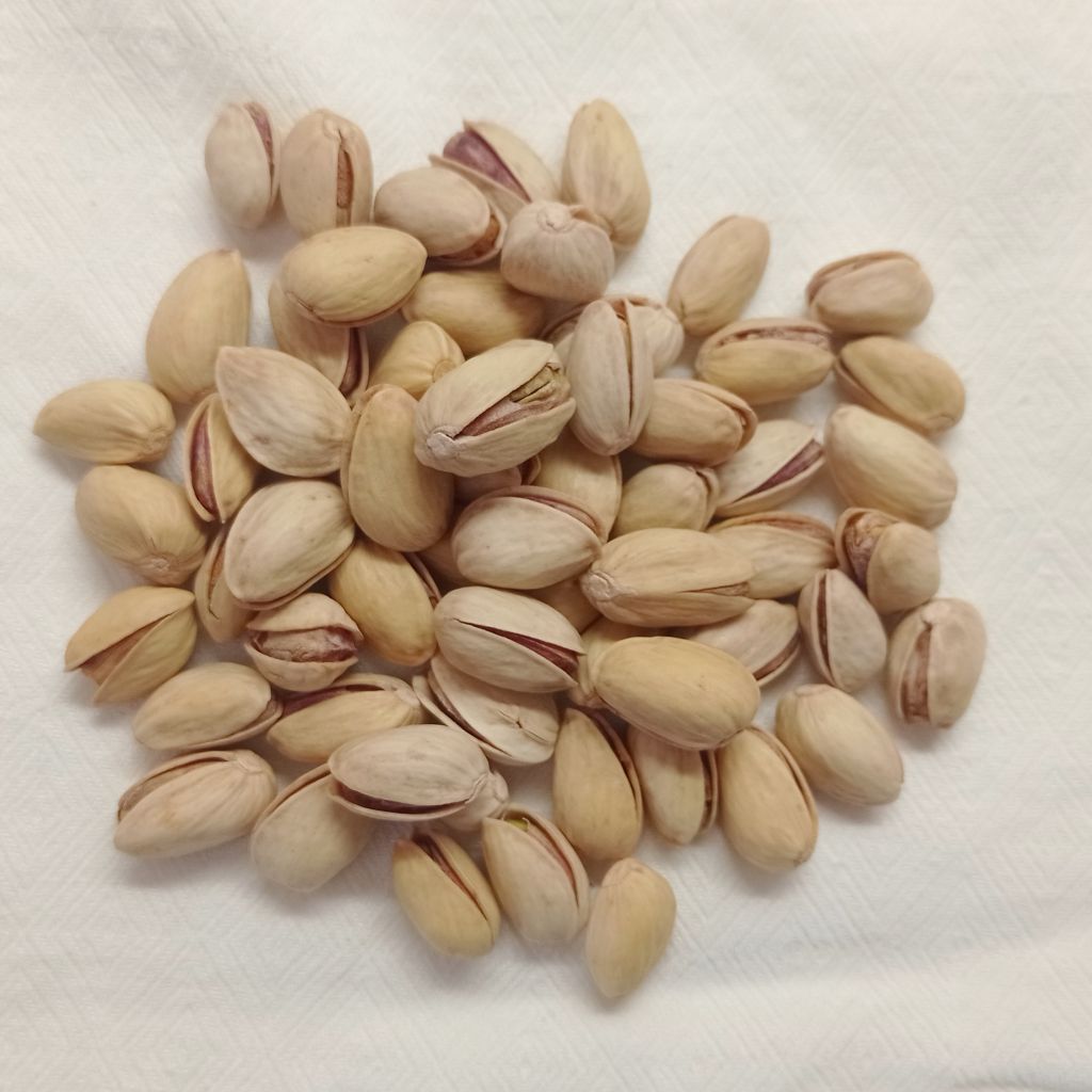 Toasted and salted pistachio