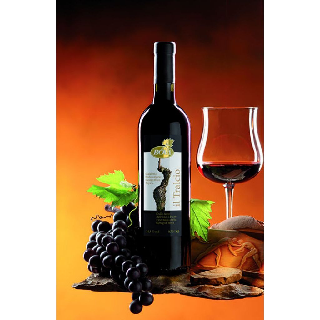 IGT Il Trancio Wine in the Bottle