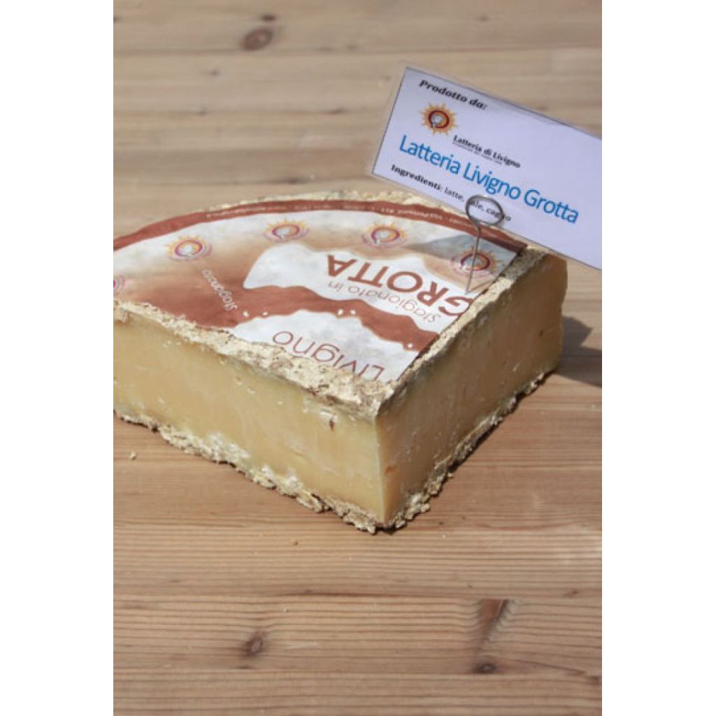Formaggio Latteria Livigno Grotta (&frac14; di forma) 1.88 Kg ca.