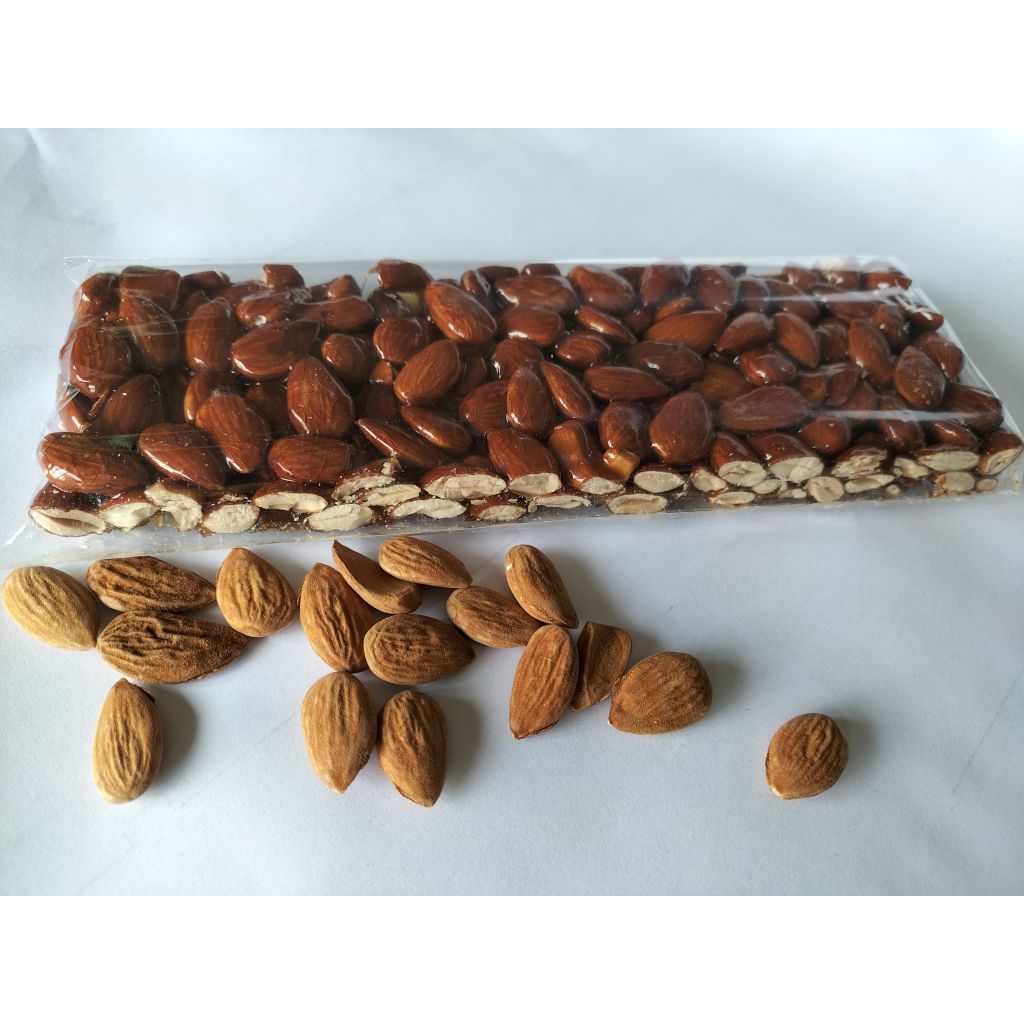 TORRONE DI MANDORLE SICILIANE ( CUBAITA )