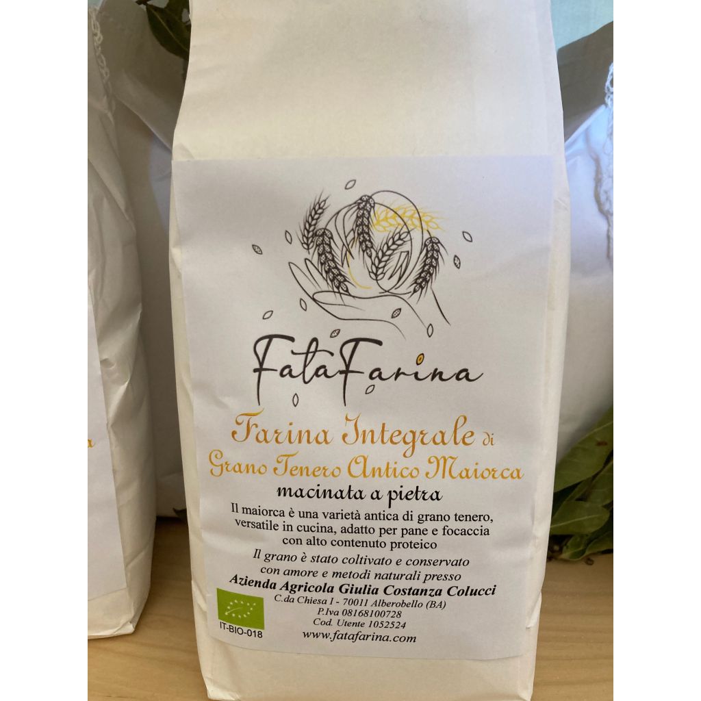 Farina biologica integrale di grano tenero variet&agrave; Maiorca macinata a pietra