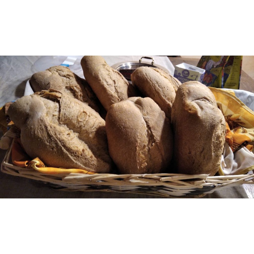 1 kg di pane multicereale con semi preparato con farina macinata a pietra