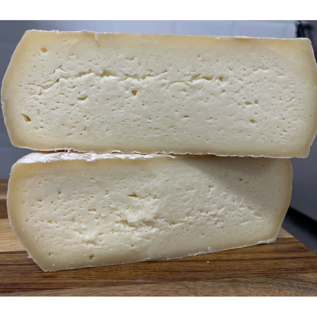 FORMAGGIO STAGIONATO DI MUCCA