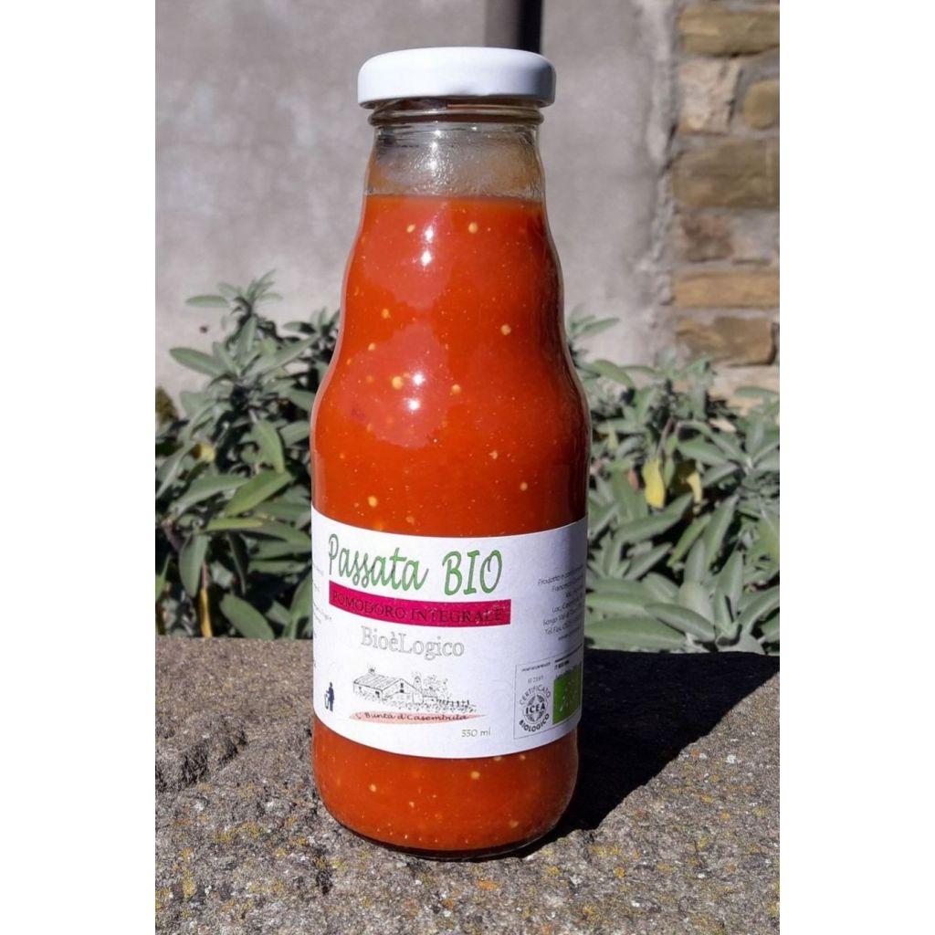 Passata di pomodori datterini e perini integrali in bottiglie da 500 ml
