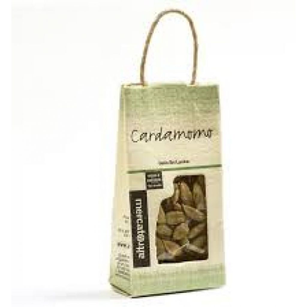 060005 Cardamom seeds in